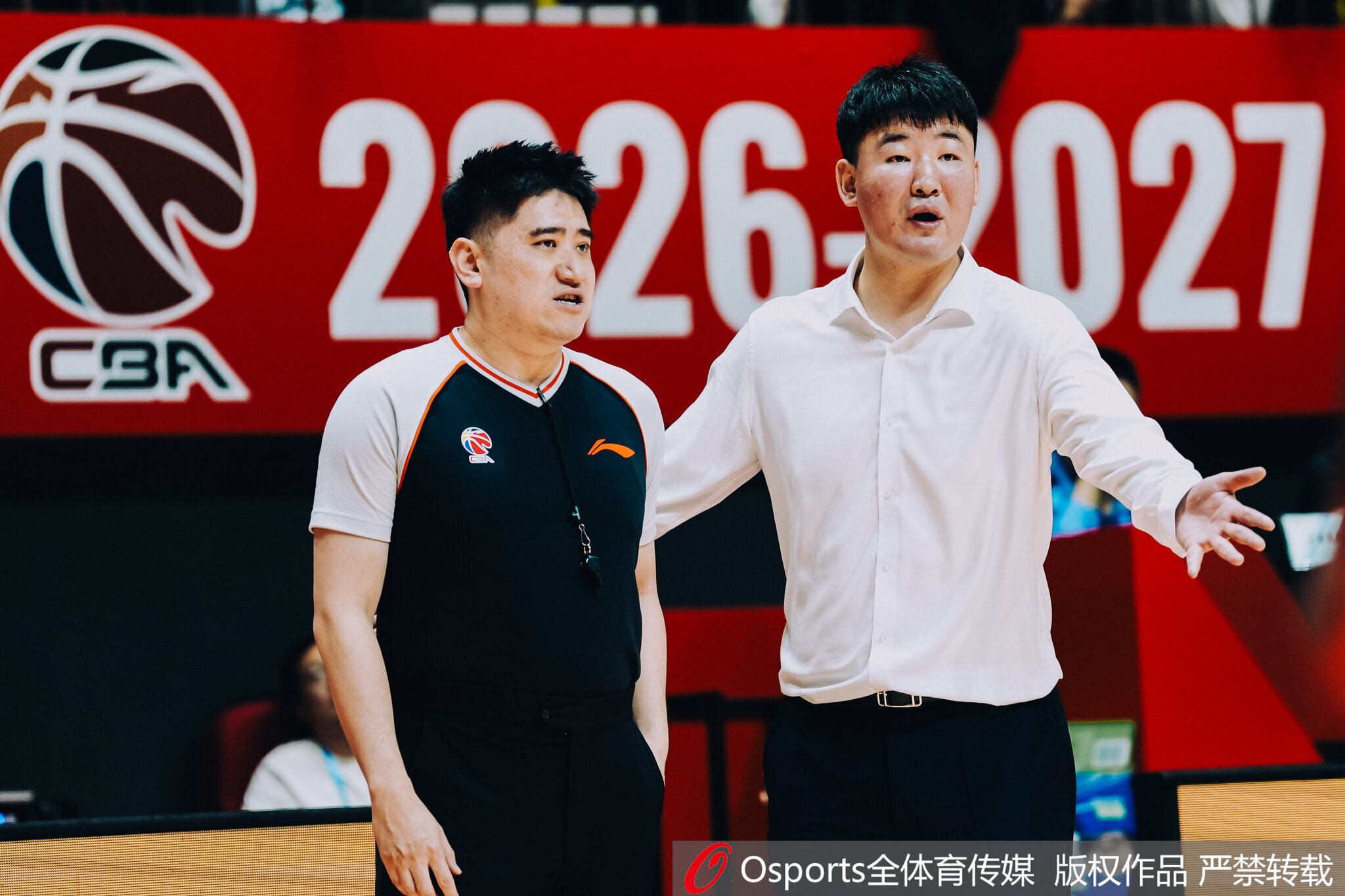落后30分！解说：深圳和去年的山西一样打常规赛心态发生了变化